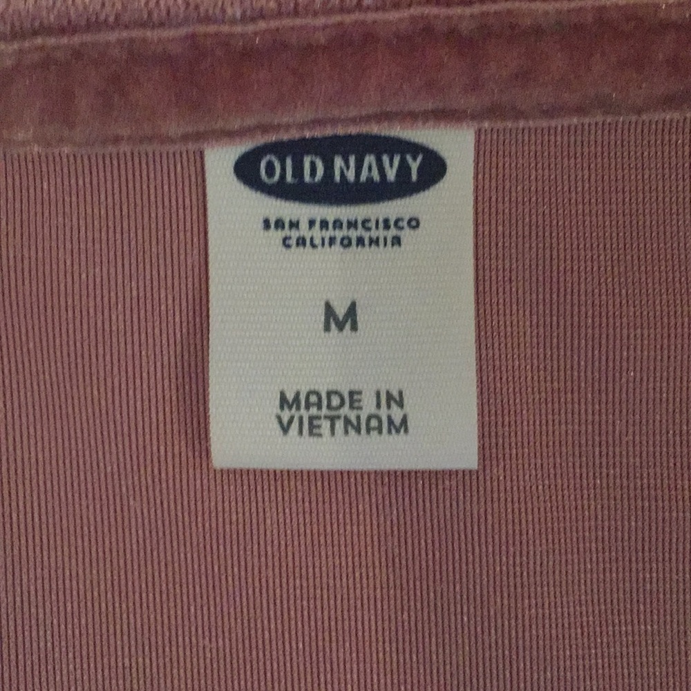 Old Navy cute pink velvet top shirt sleeve - Picture 4 of 7